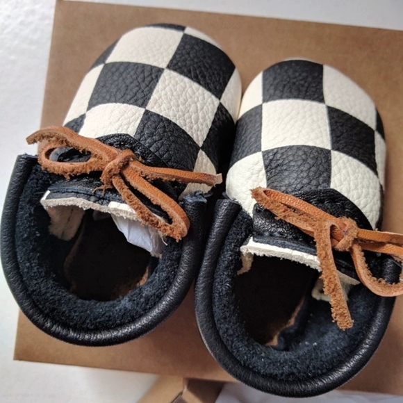 NWT AMY & IVOR Chequerboard Leather Mocassins - Picture 3 of 7